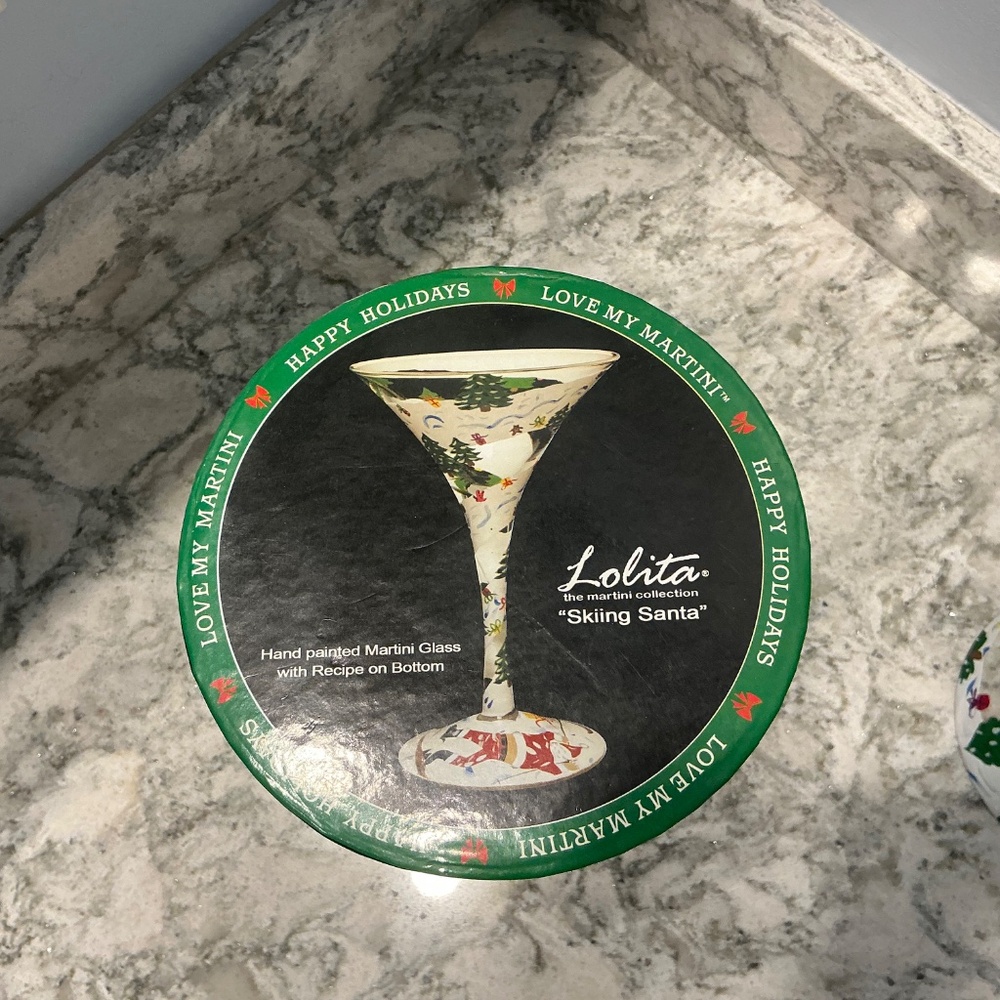 New in Box Lolita Skiing Santa martini glass - Picture 9 of 9